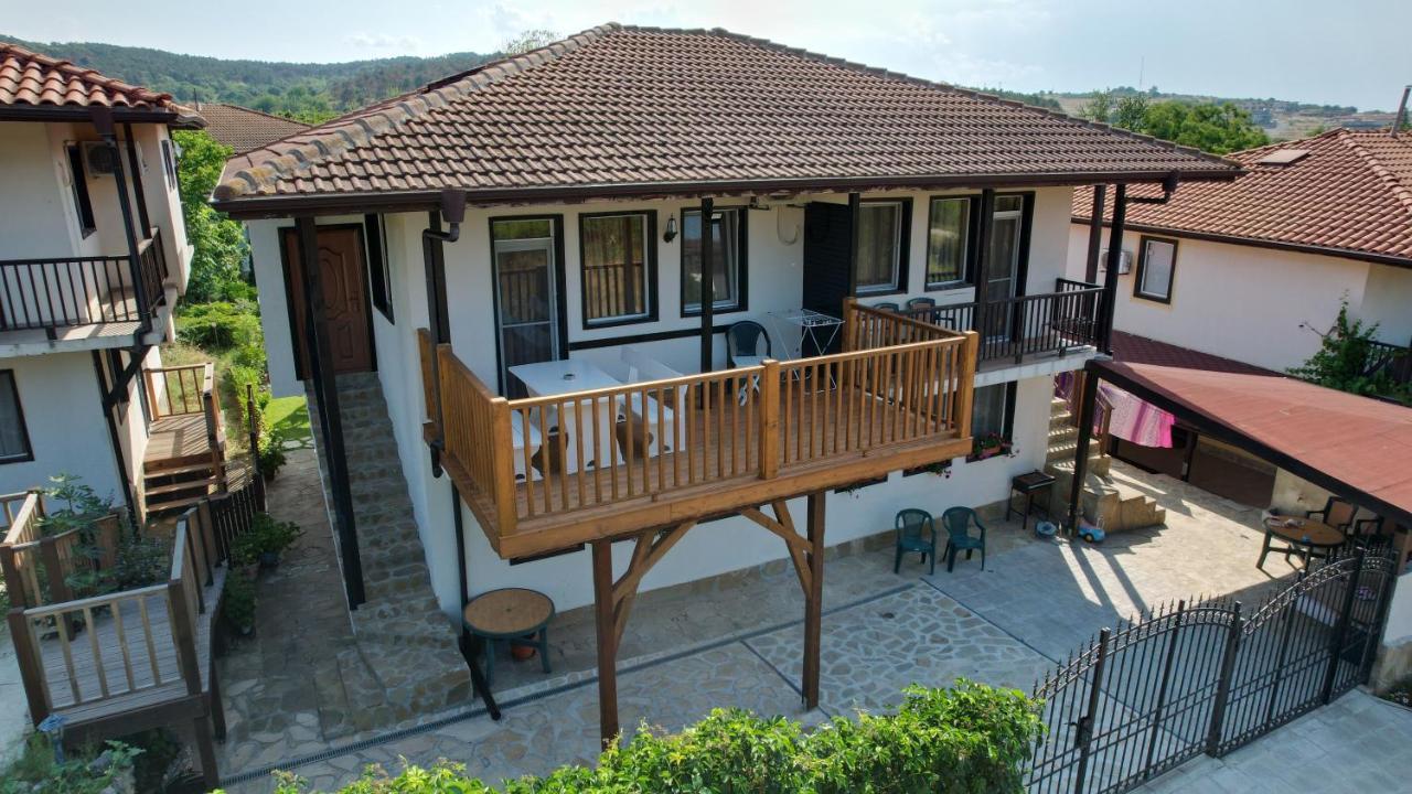 Apartment Nikol Sozopol Exterior foto
