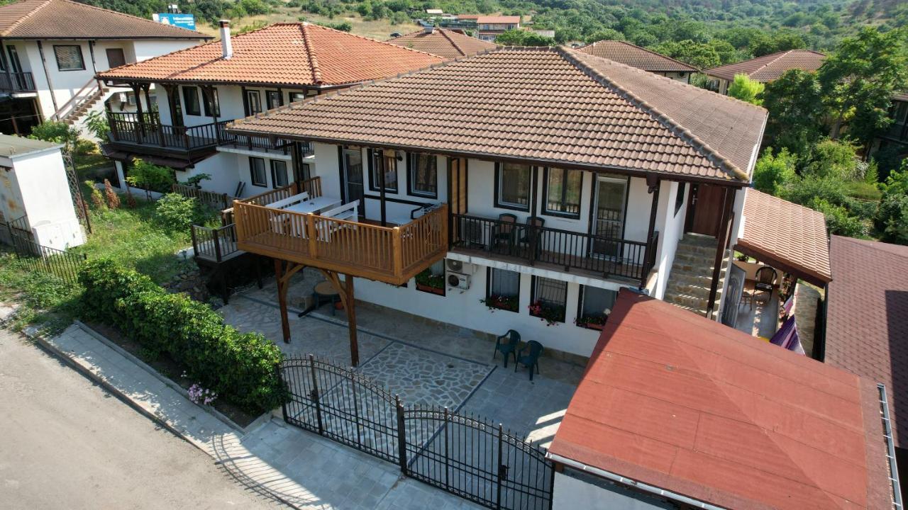 Apartment Nikol Sozopol Exterior foto